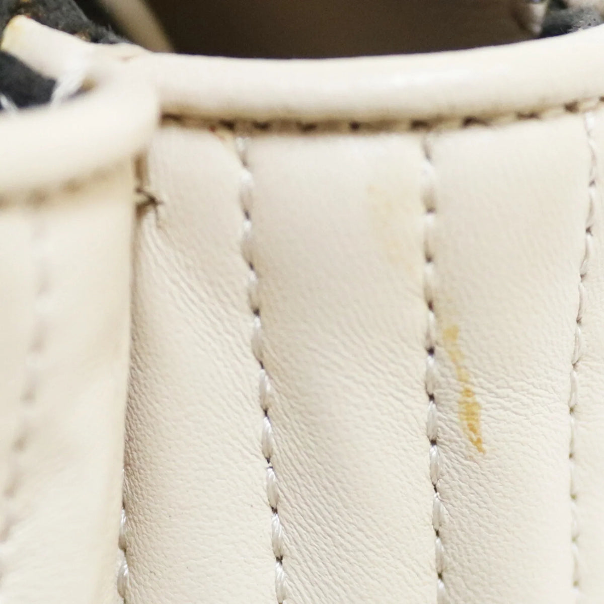 Pre-Owned  Shoulder Bag Dot Com Ivory White Ladies (Fair)