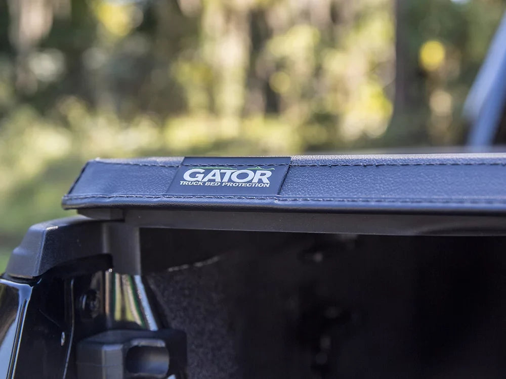 Gator Cover,Gator Hybrid Hard Folding Vinyl Tonneau Truck Bed Cover 2014-2018 Chevy Silverado  Sierra 8 ft Bed