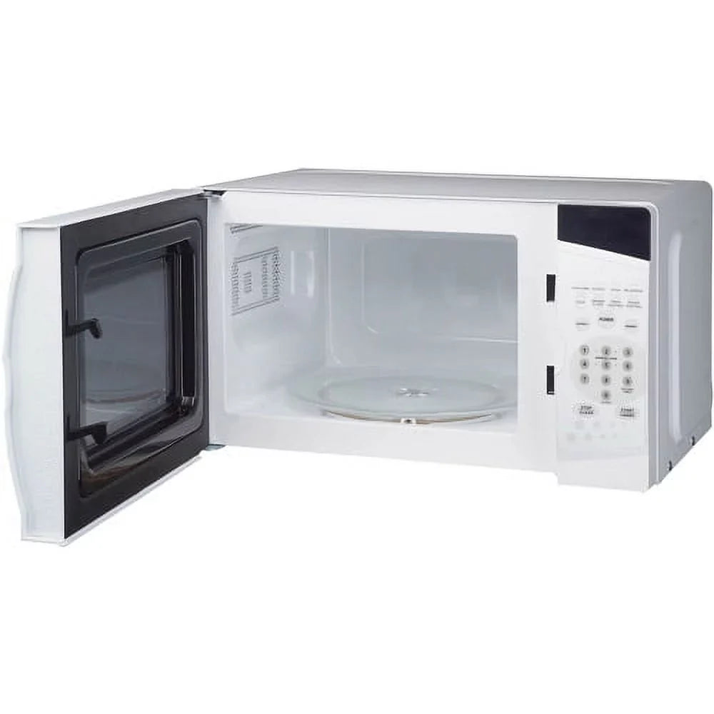 Magic Chef MCM770W  new 0.7 cu. ft. 700W Countertop Microwave Oven in White