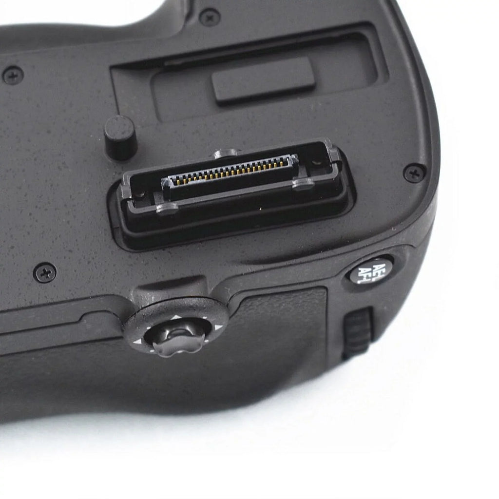 Nikon -D14 Multi Power Battery Pack D600