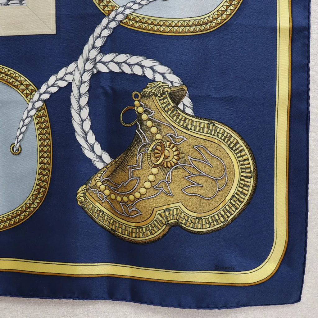 Pre-Owned Hermes Carre 90   Dressed Horse Silk Blue Women's Scarf (Fair)