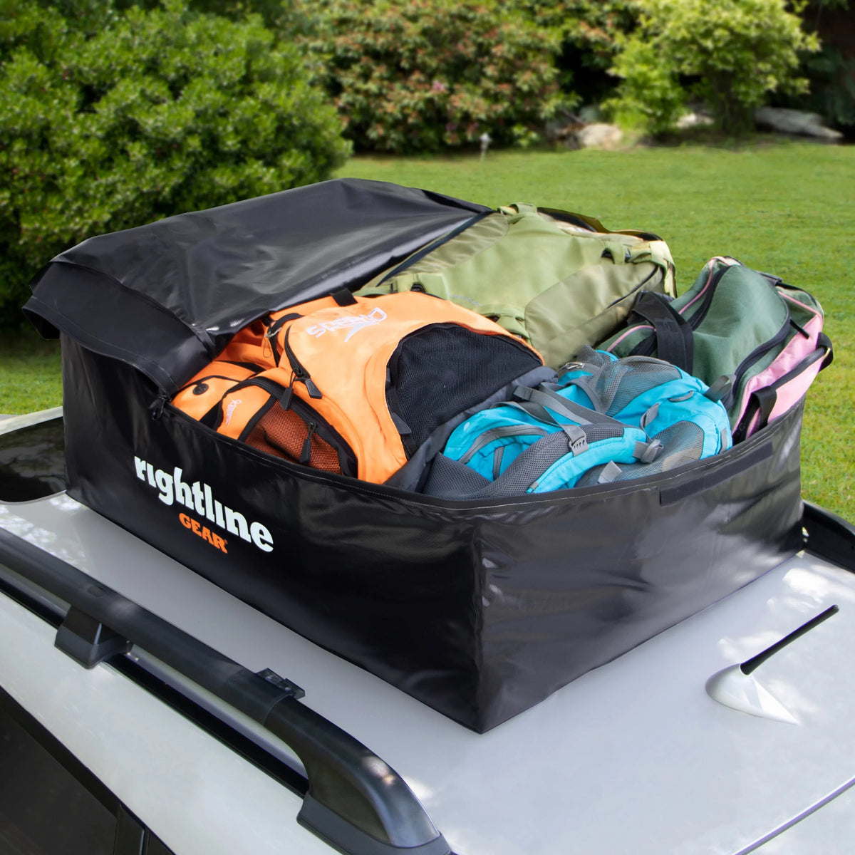 Rightline Gear Sport Jr Car Top Carrier, 100S50 Fits select: 1996-2018  RAV4, 1997-2019  -V
