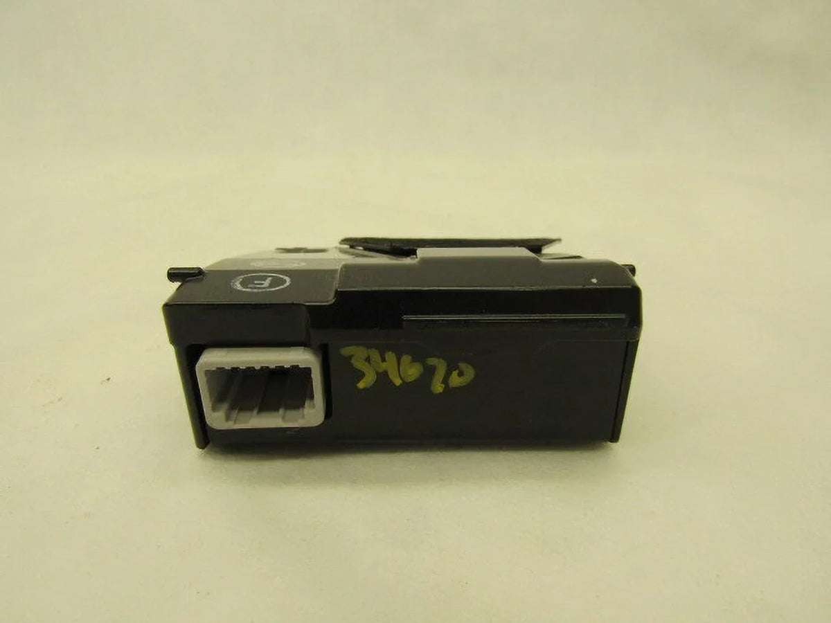 Pre-Owned 2015 2016 2017 Toyota Camry Lane Departure Warning Camera   (Good)