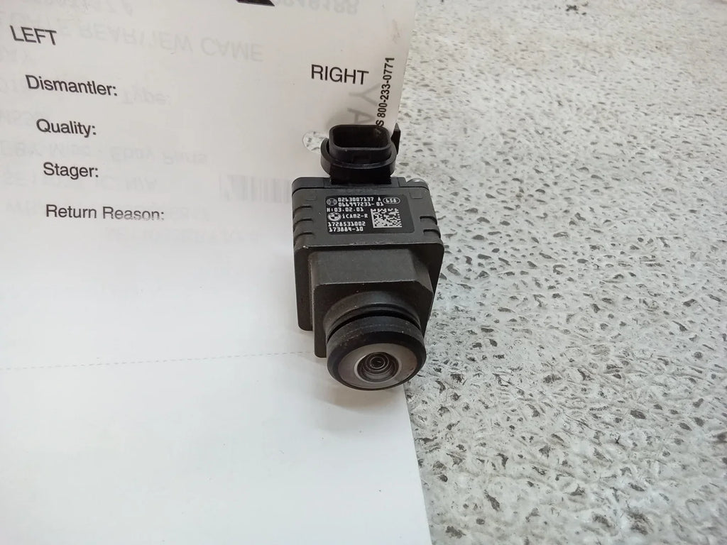 Pre-Owned 2018  550i Tailgate Rear View Camera 0263007137 A  (Good)
