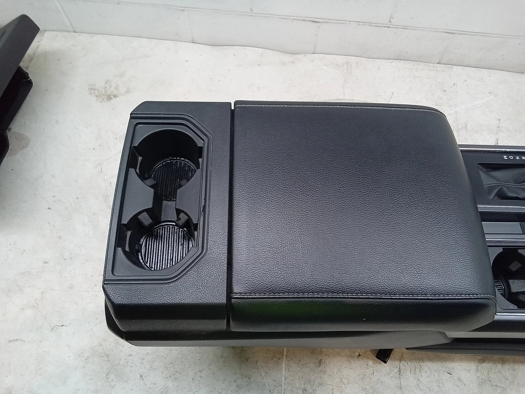 Pre-Owned 19 Ford F150 Floor Center Console W/ Shifter  100 Plug  (Good)
