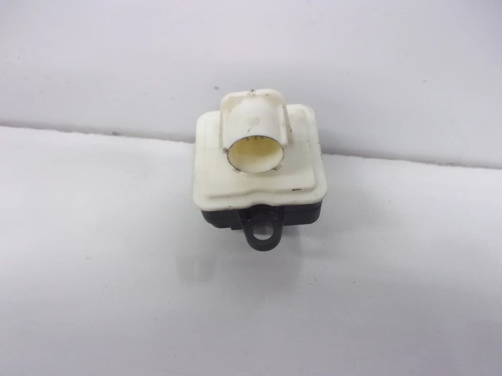 Pre-Owned 2014-2017 Fiat 500 Liftgate Mtd Rear View Backup Camera 0735579805  (Good)