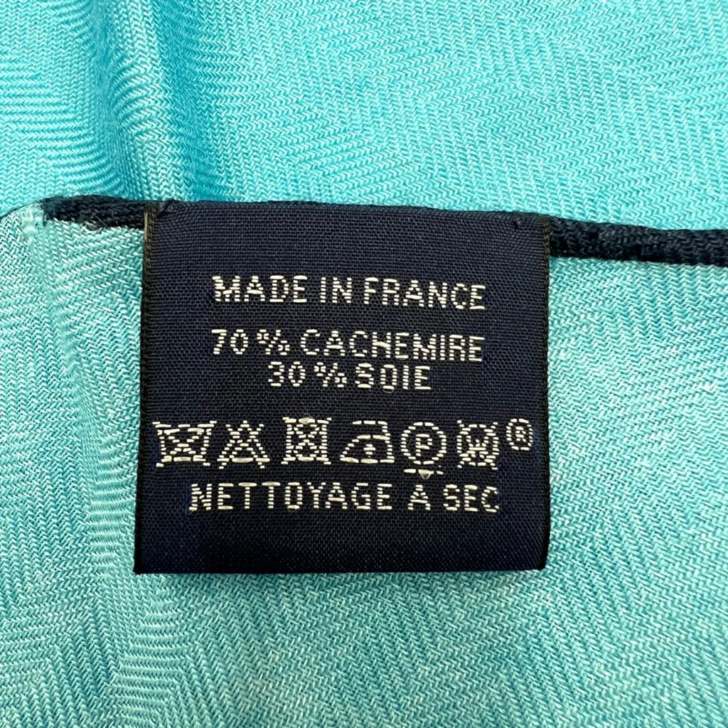 Pre-Owned  Hermes triangle scarf cashmere silk blue ladies (Like New)