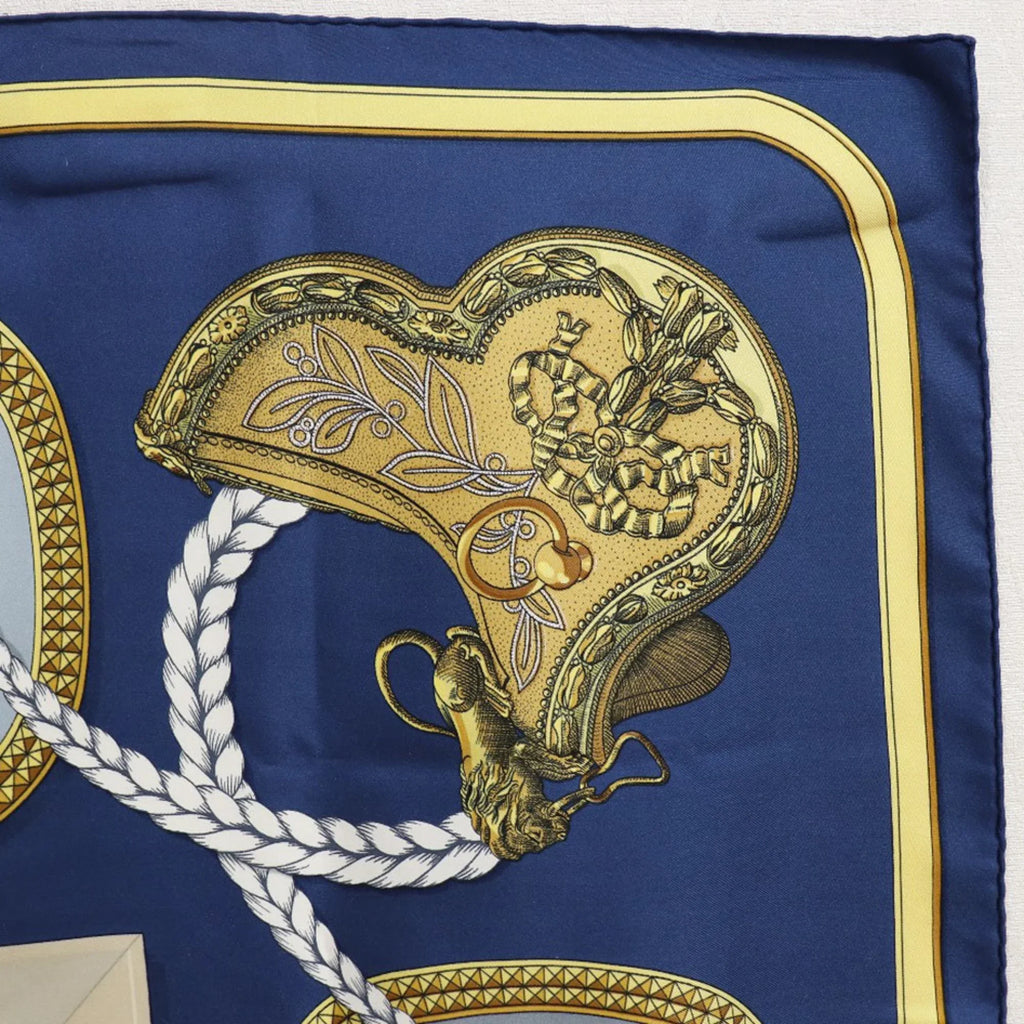 Pre-Owned Hermes Carre 90   Dressed Horse Silk Blue Women's Scarf (Fair)
