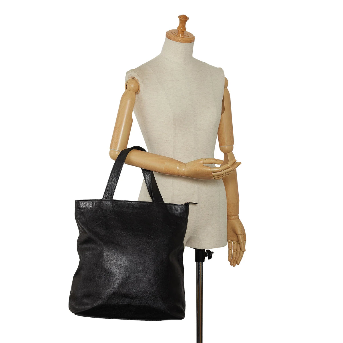 Pre-Owned Authenticated Chanel  Tote Lambskin Leather Black Tote Bag Unisex (Good)