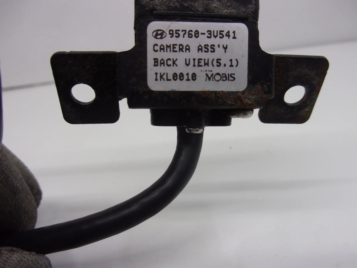 Pre-Owned 2012-2017 Hyundai Azera Rear View Backup Camera  95760-3V541  (Good)