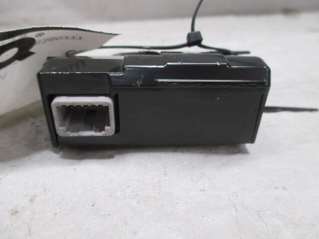 Pre-Owned 2014 2015 Toyota Rav4 Lane Departure Camera Windshield Mount  (Good)