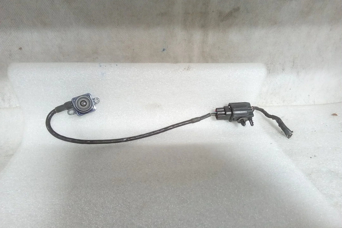 Pre-Owned 2013 Jeep Grand Cherokee Gate Mounted Rear View Camera 56054059AD   (Good)