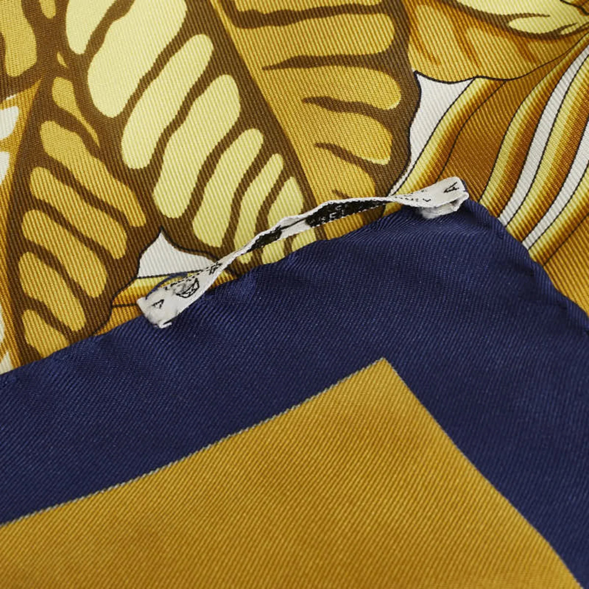 Pre-Owned Hermes Carre90 Les Perroquets detail Bird Parrot Scarf Muffler Gold Navy Silk Ladies  (Good)