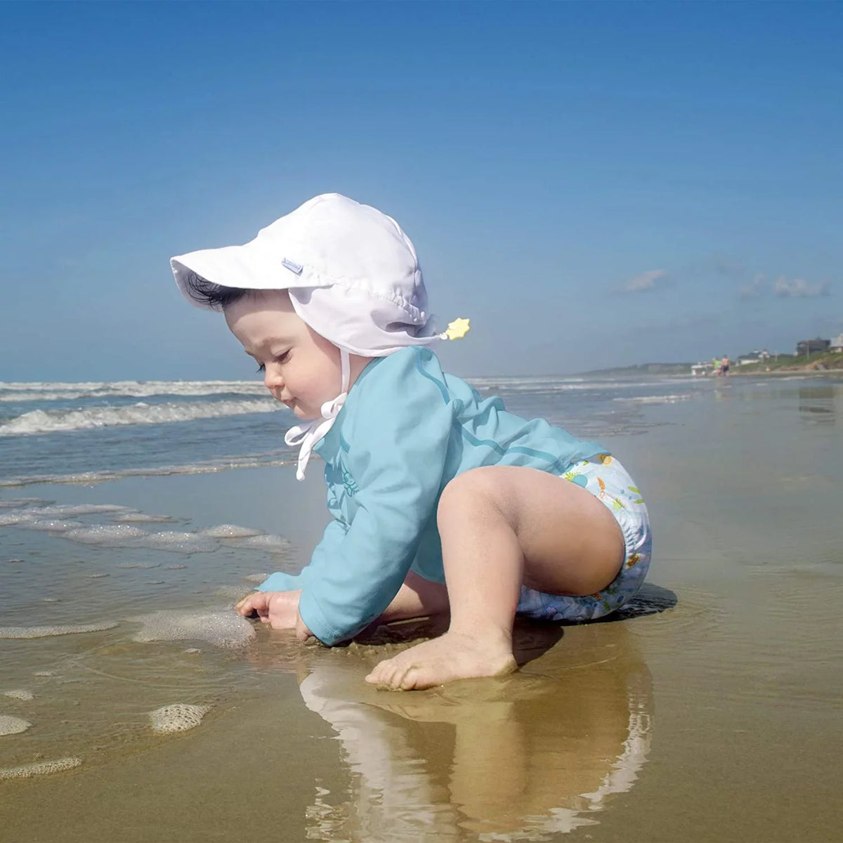 i play. Baby Flap Sun Protection Swim Hat Months White
