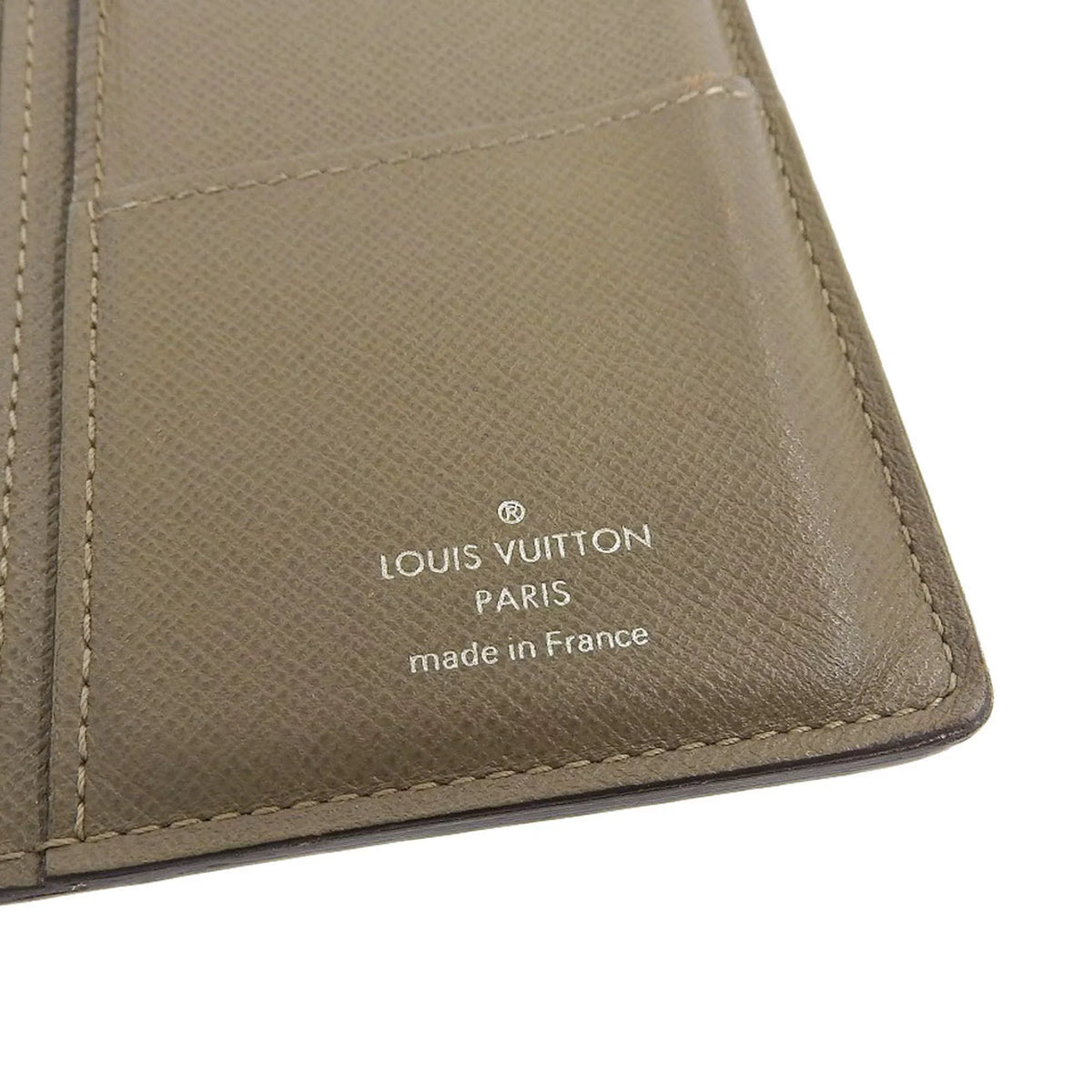 Pre-Owned Louis Vuitton   Taiga Portefeuille Brother Bifold Long Wallet Ural M32807 (Good)