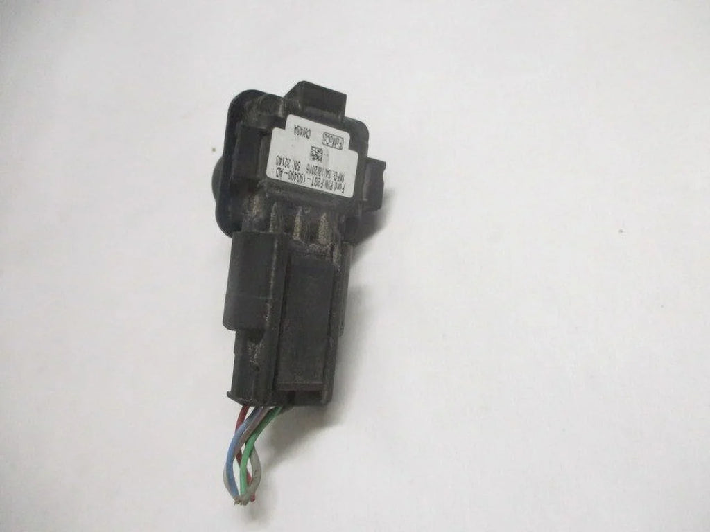 Pre-Owned 15 16 17 18 Ford Edge Back Up Rear View Camera   (Good)